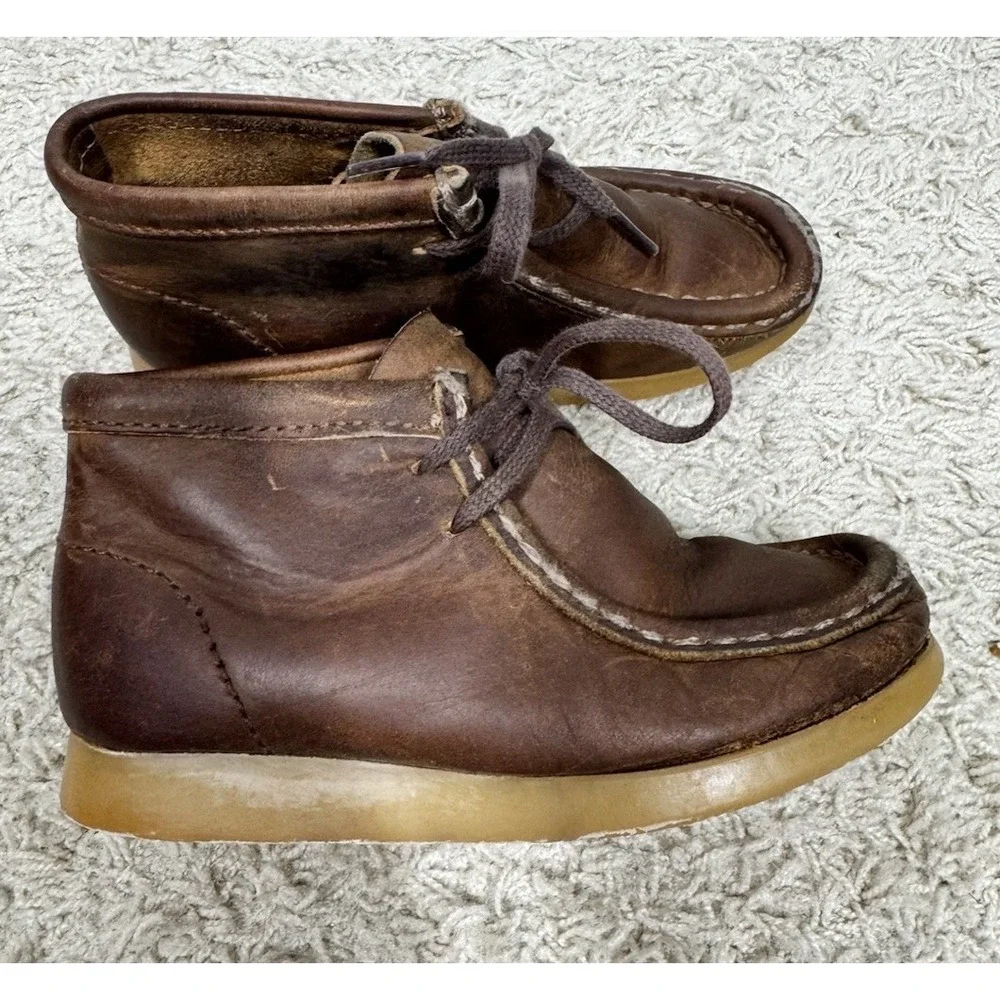 Clarks Originals Kids Wallabee Leather Lace-Up Chukka Boots Sz 10 Classic Brown